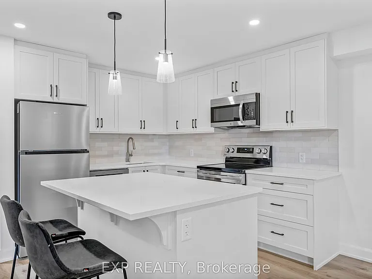 885 Somerset St W #2 — Photo 22