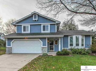 16703 Riggs St, Omaha, NE 68135