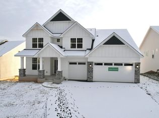 1116 74th Ct W, Inver Grove Heights, MN 55077