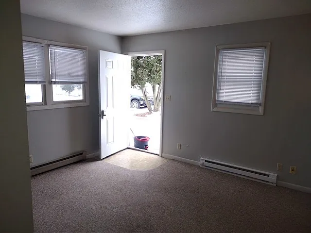 1729 Bancroft Ave — Photo 3
