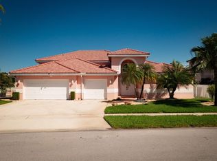 935 NW 201st Ave, Pembroke Pines, FL 33029