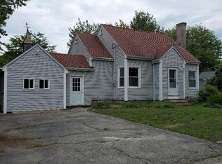 18 Clegg St, Worcester, MA 01603