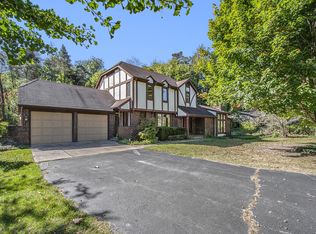 7960 36th St SE, Ada, MI 49301