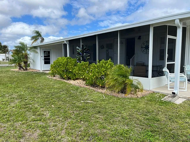 7622 Silage Cir — Photo 3
