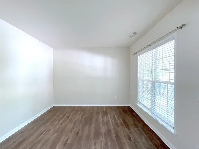 422 Selwood Pl — Photo 7
