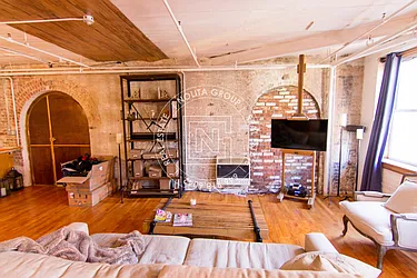 Rented by Nolita Group