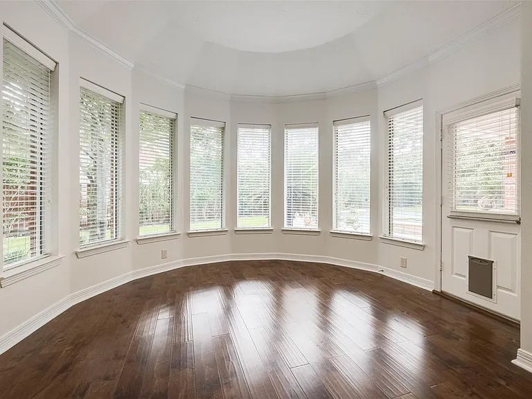 5710 Cielio Bay Ct — Photo 28