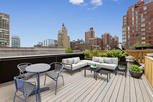 Rented by Compass | media 10