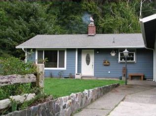 212 Clear Creek Ln, North Bend, OR 97459