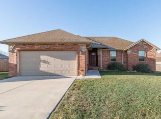 2439 E High Ridge Cir, Republic, MO 65738