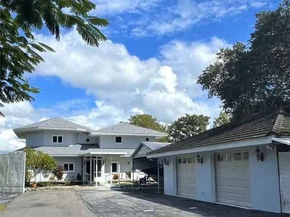 445 Bright Hill Ave, Lake Placid, FL 33852