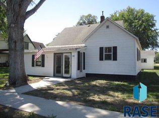 405 Washington St, Hurley, SD 57036
