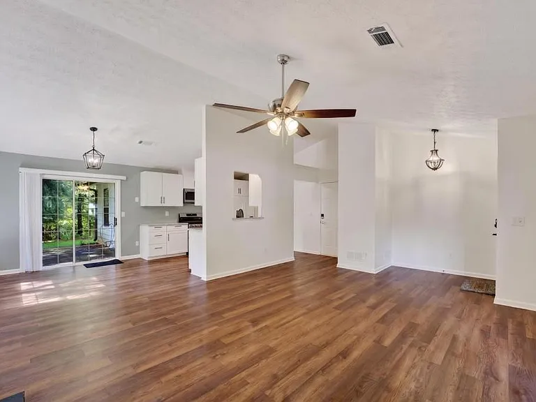 2558 Candlewood Way — Photo 8