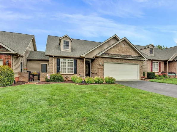 28 Pondview Ct, Daleville, VA 24083