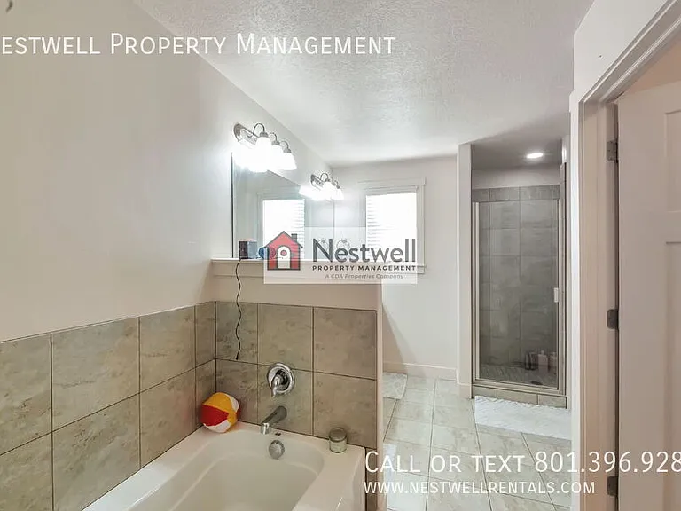 4159 N Fremont Dr — Photo 18