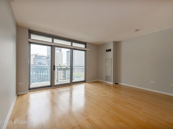 4th image of 125 S Jefferson St Unit 3005