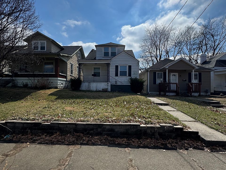1st image of 114 W Collins Ct