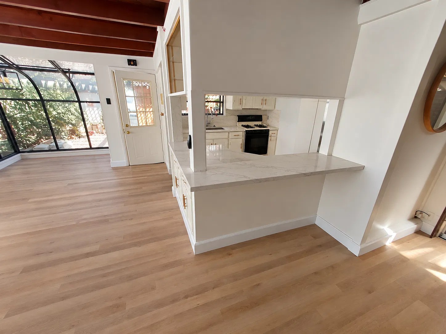 3 bed, 1312 sqft, $4,975 — Photo 2