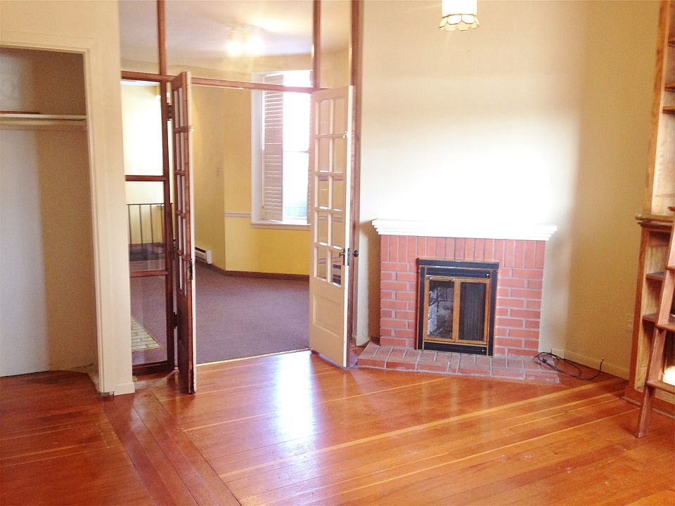 1st image of 697 Laurel Ave APT 1E