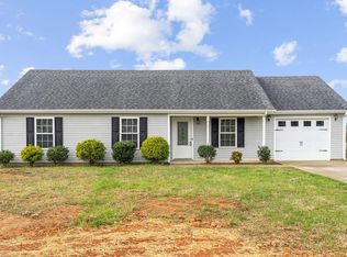 225 Bob White Trl, Oak Grove, KY 42262