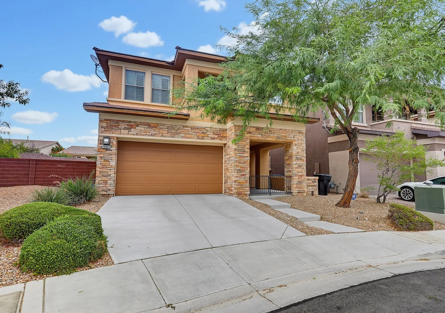 South Summerlin 3 Bed Beauty — Photo 3