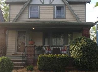 3613 Cedarbrook Rd, Cleveland Heights, OH 44118
