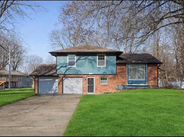 506 S Adams St, Raymore, MO 64083