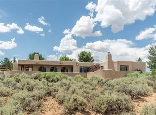 27 N Mesa Rd, El Prado, NM 87529