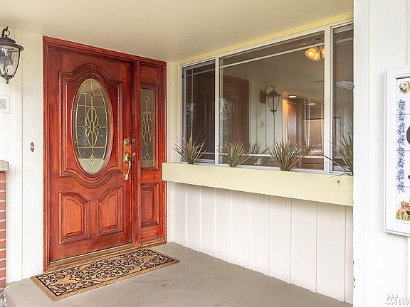 3rd image of 1635 Browns Point Blvd