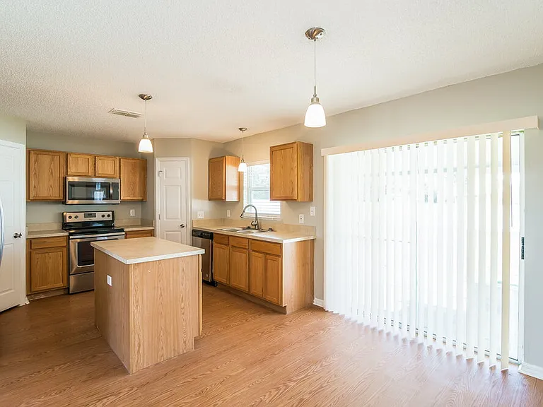 8730 Lancashire Dr — Photo 6