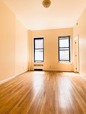 Rented by Compass | media 21