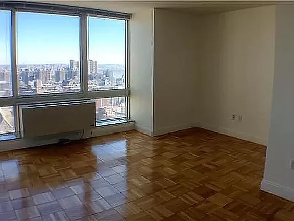 3rd image of 215 E 96th St #26B