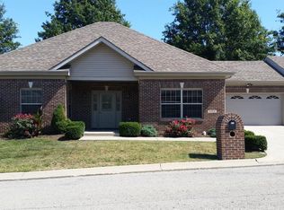 102 Nicklaus Dr, Frankfort, KY 40601