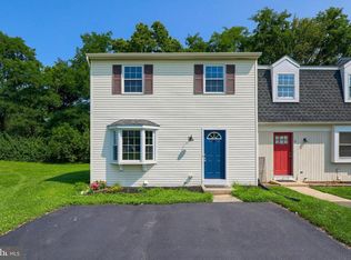 9 Windsor Ct, Millersville, PA 17551