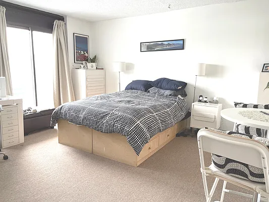 Sold by Compass | media 5