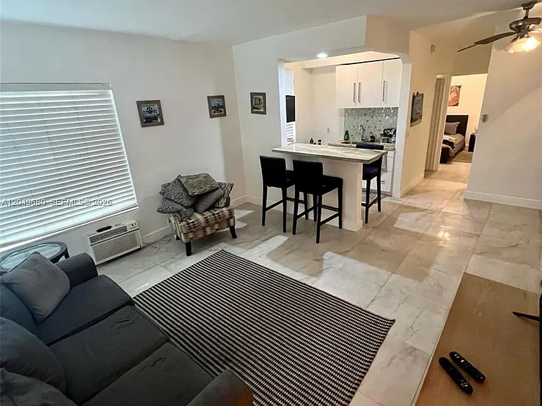 818 Pennsylvania Ave #1 — Photo 16