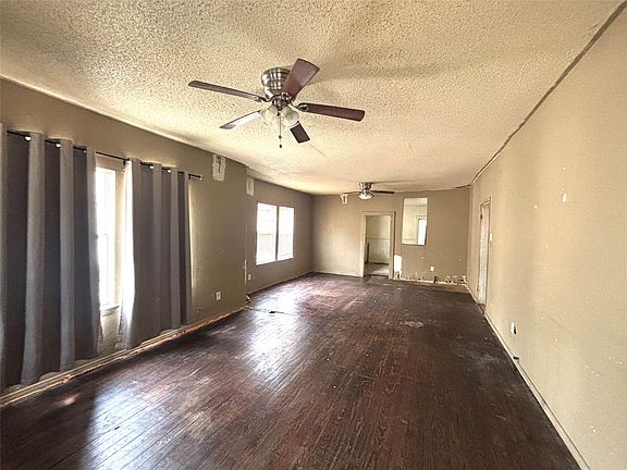 4th image of 3602 Dunbar St