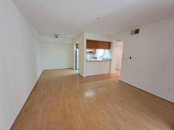2nd image of 918 W Garvey Ave APT 110A