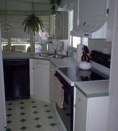 5th image of 6116 Palm Breezes Dr