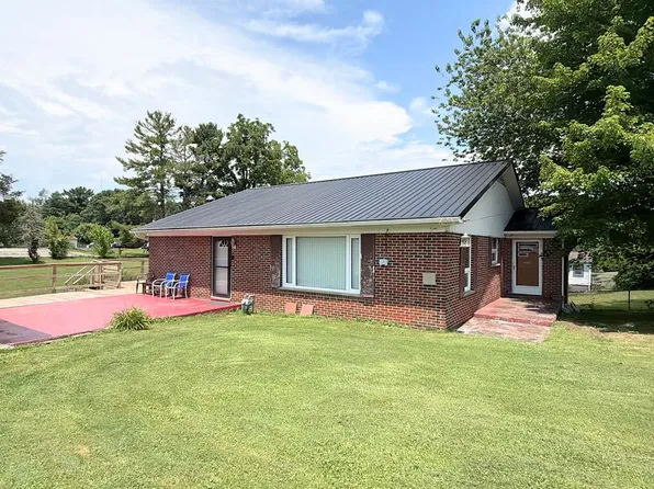 129 Crab Orchard Ave, Beckley, WV 25801
