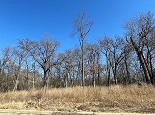 806 Ridgeway Trl, McHenry, IL 60050