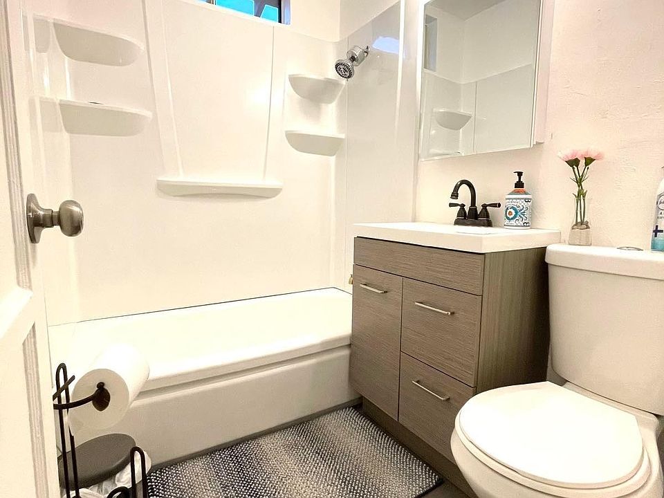 1st image of 2918 Logan Ave #2918