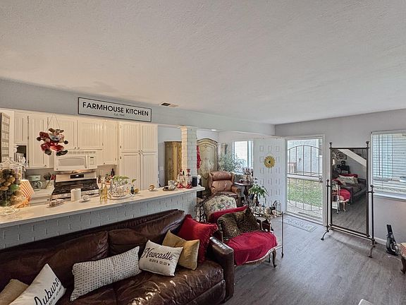 4th image of 11501 Garnet Way APT 3