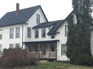 186 7th St, Auburn, ME 04210