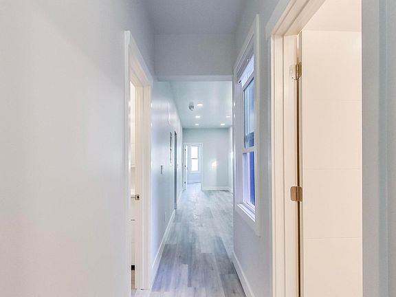 4th image of 3680D 16th St