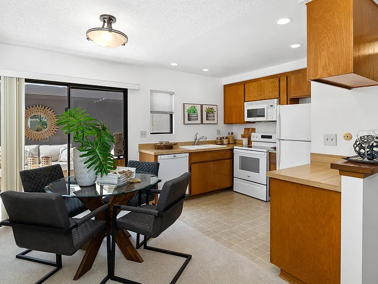 8746 Villa La Jolla Dr #53 — Photo 13