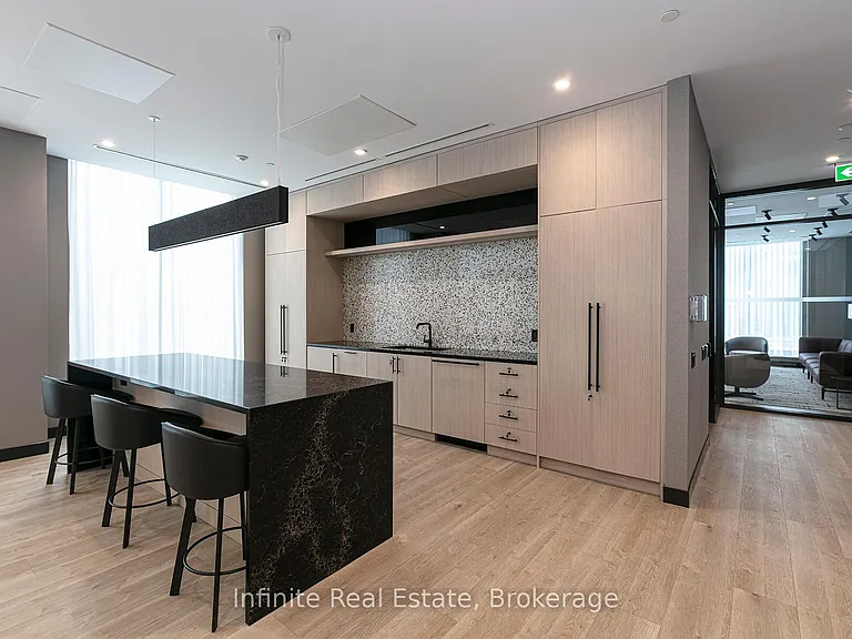 664 Spadina Ave #214 — Photo 14