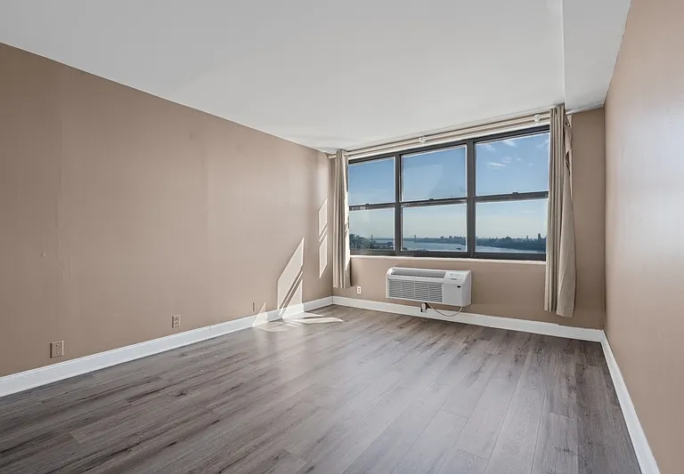 7004 John F Kennedy Blvd E #1-42C — Photo 7