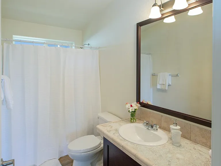 Laie Dr — Photo 8