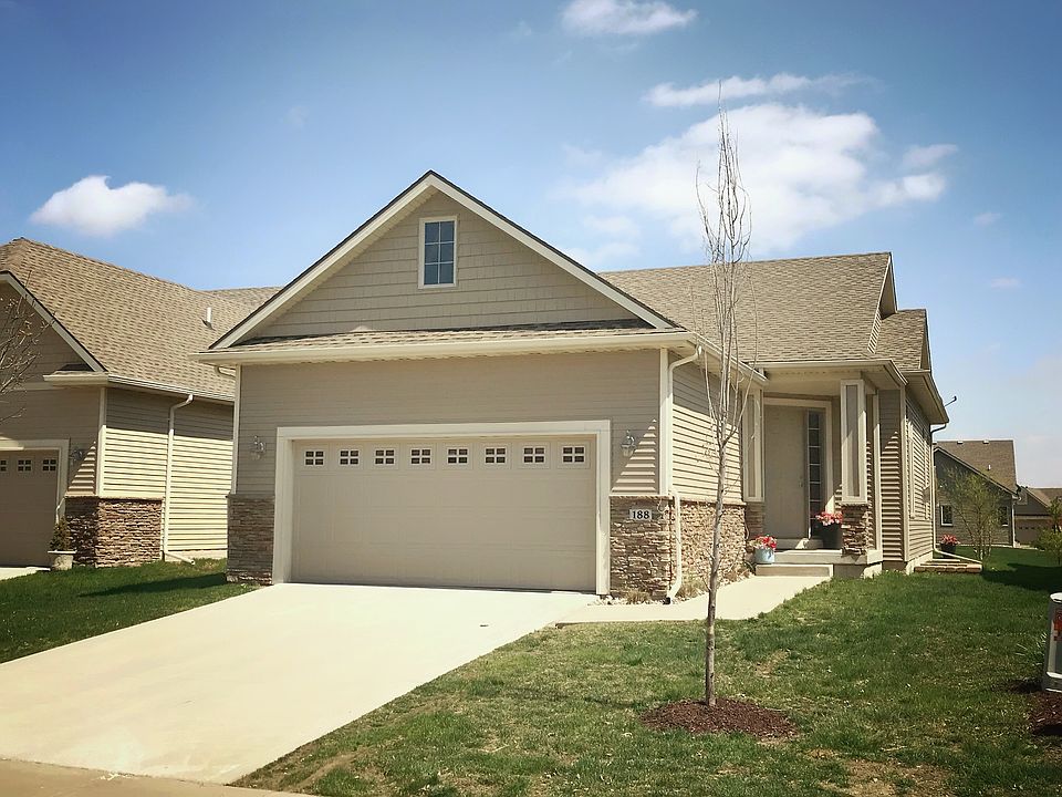 Detached Townhouse